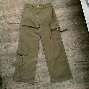 NEVER WORN Cider Small Olive Green High Waisted Cargo Pants